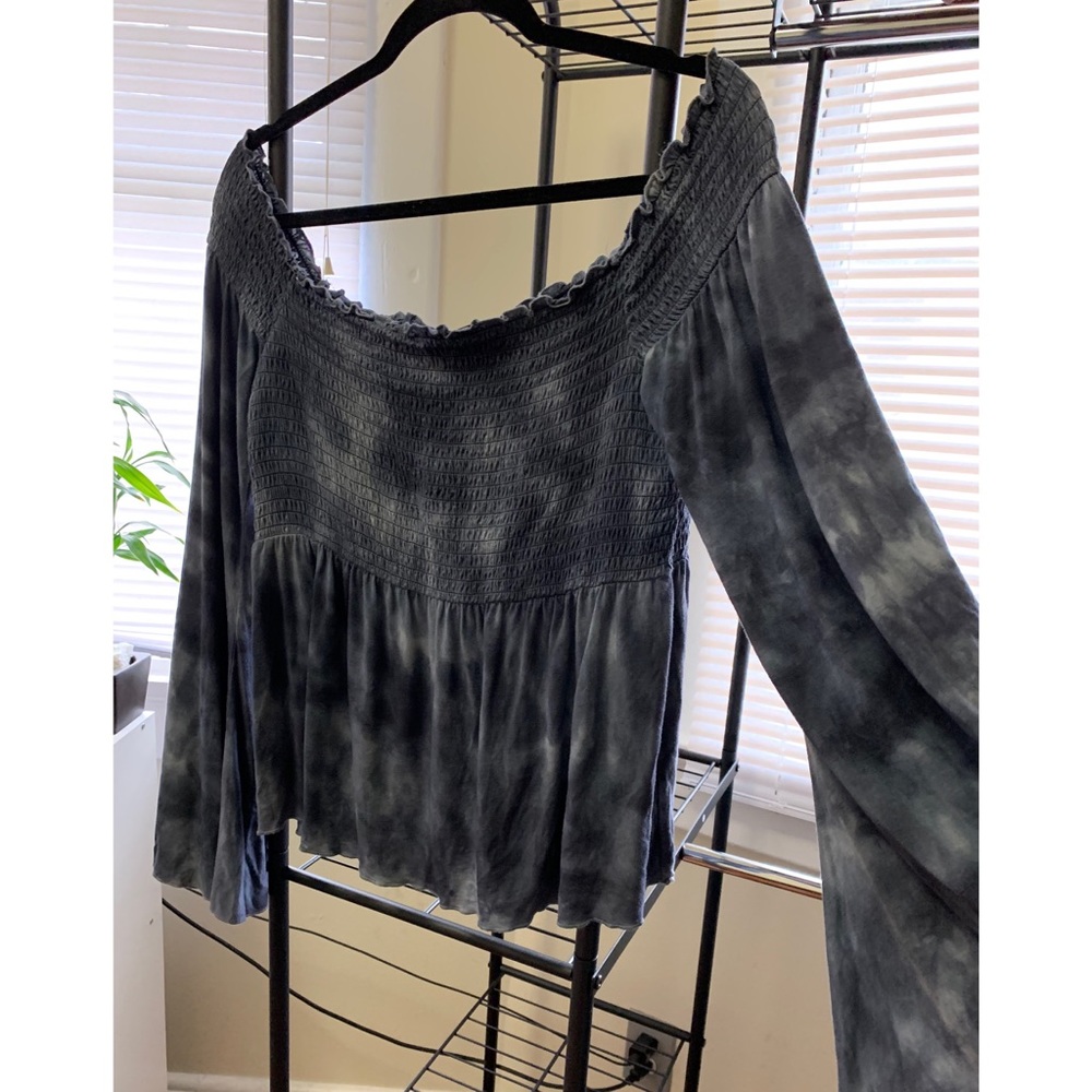 American Eagle Outfitters Off the Shoulder Top